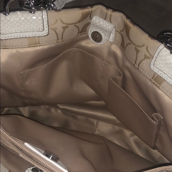 Coach Purse - Picture 4 of 6